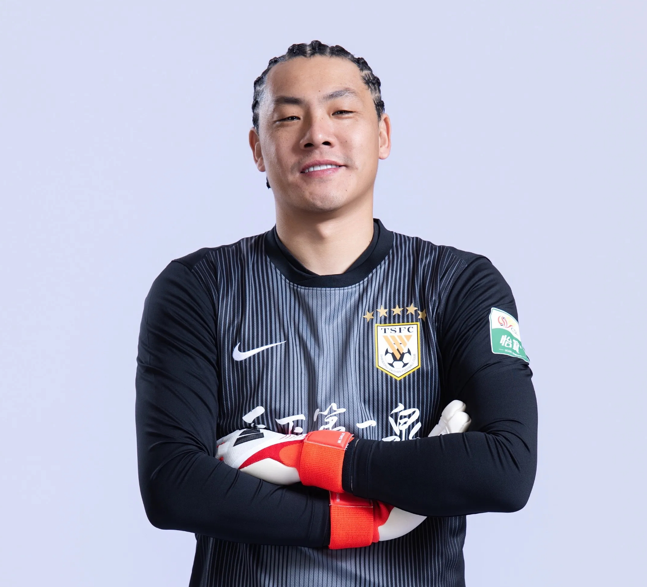 世界杯官方平台入口-CCTV16直播！泰山大战国安，中超金银靴对攻，取胜=摆脱负分开局