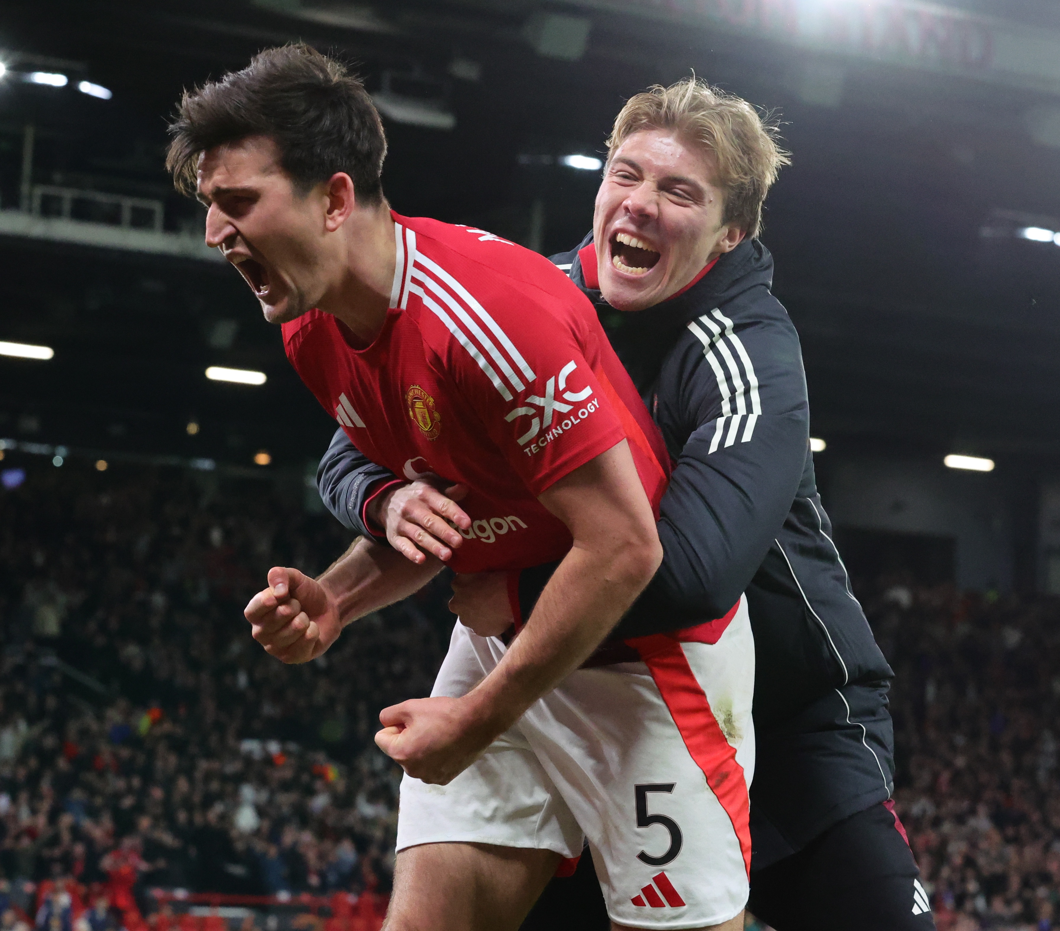 世界杯比赛直播客户端-意媒：马奎尔续约让意甲球队计划落空，尤文、米兰和国米都曾接触